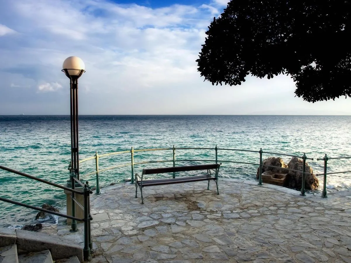 Apartment In Ika With Sea View, Terrace, Air Conditioning, Wifi